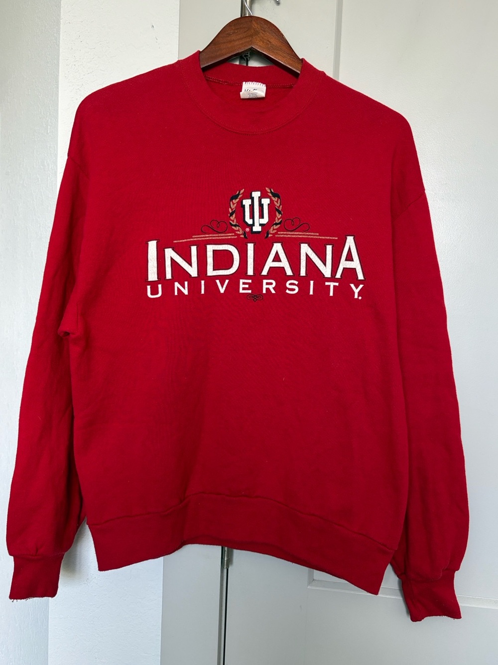 VINTAGE 80S INDIANA UNIVERSITY RED CREWNECK SWEATSHIRT SIZE LARGE